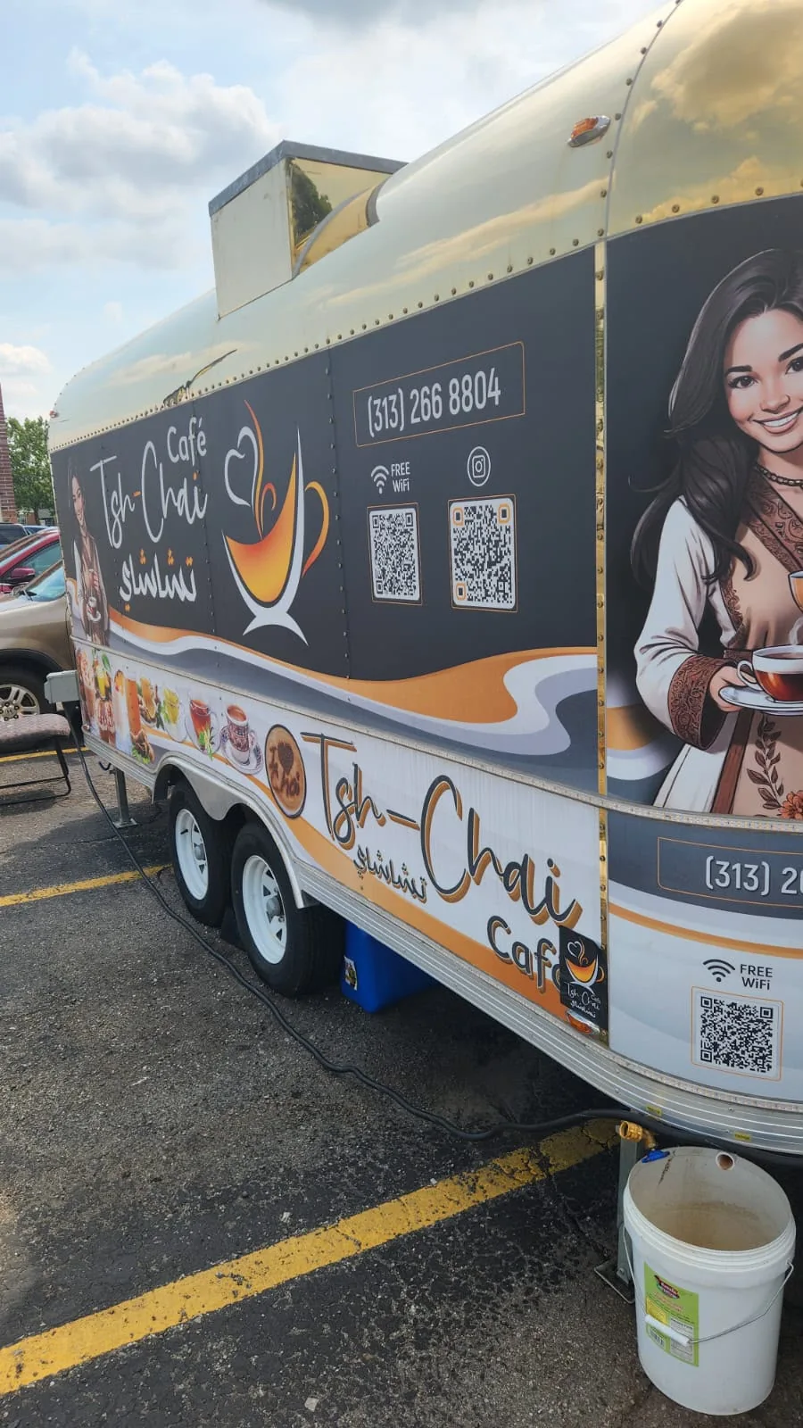 Large-format vehicle graphics supplied by ONYX